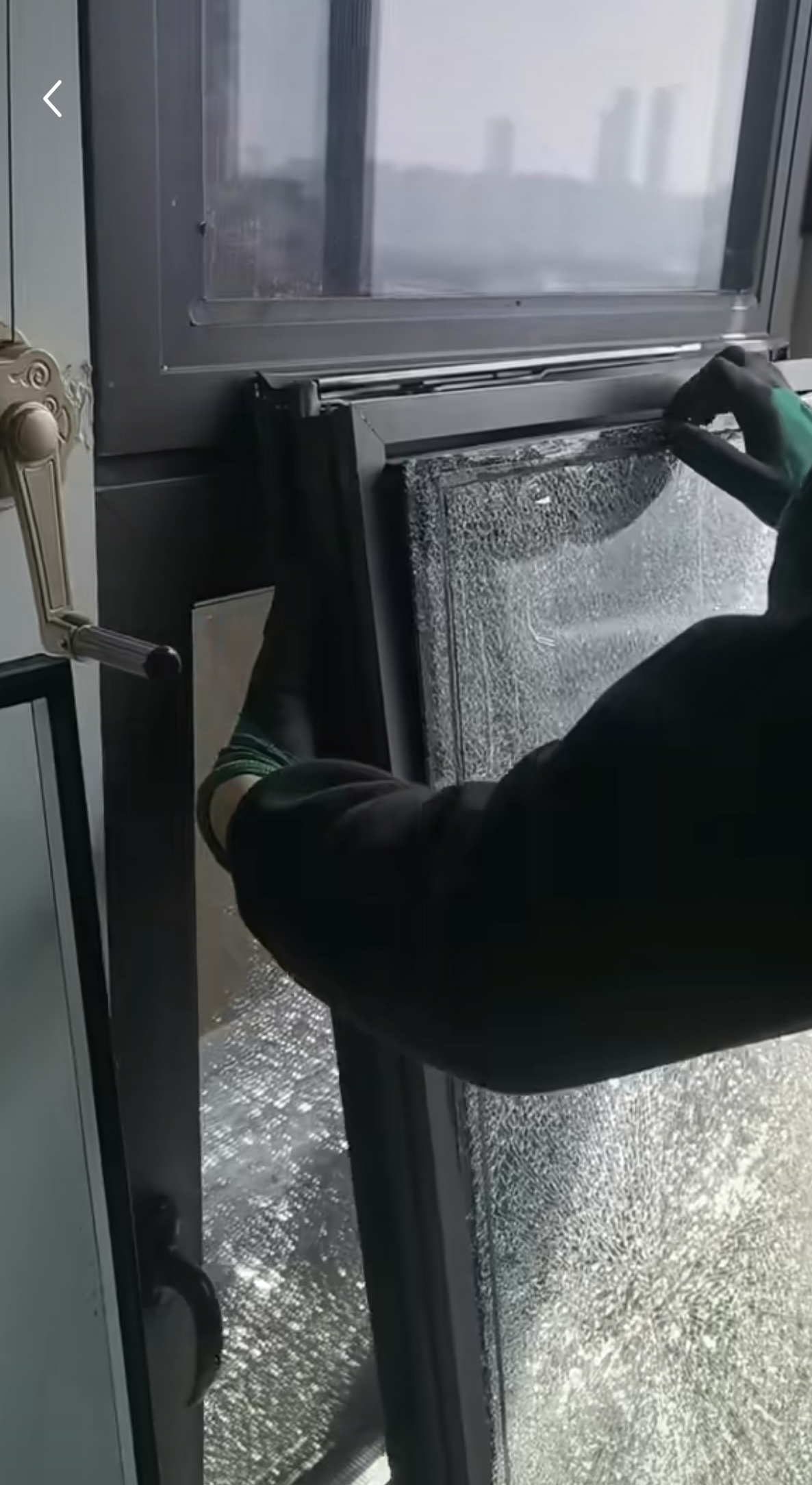 Comment remplacer les vitres en aluminium ?